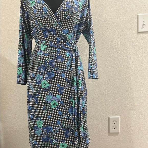 All brand new never been worn !Message for more info brands from all over world - Picture 7 of 16